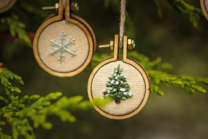 Christmas  patterns for Mini hoops: stitching Christmas designs