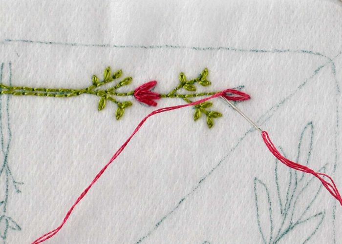 Ricamare piccoli fiori rosa