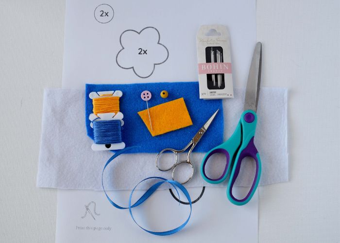 Tools and materials for felt flowers: 	

free felt ornament patterns pdf
