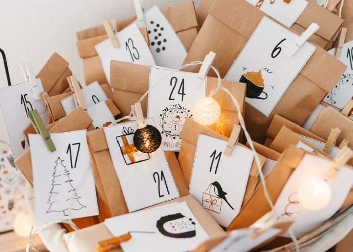 holiday craft calendar for advent period