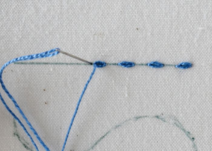 Add more Detached chain stitches