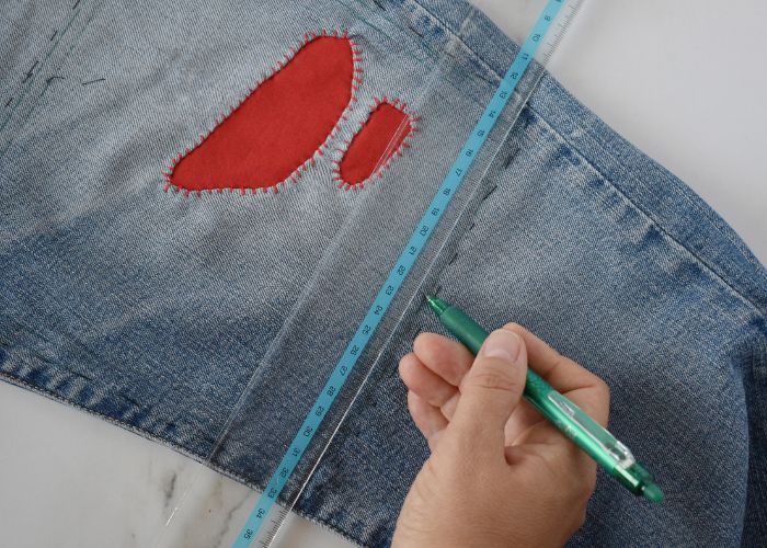 Sashiko Style Mending tutorial - mark a double straight line - image